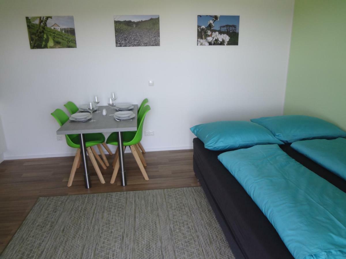 Weinstrassenapartment Fam. Dietrich Ratsch an der Weinstraße Kültér fotó